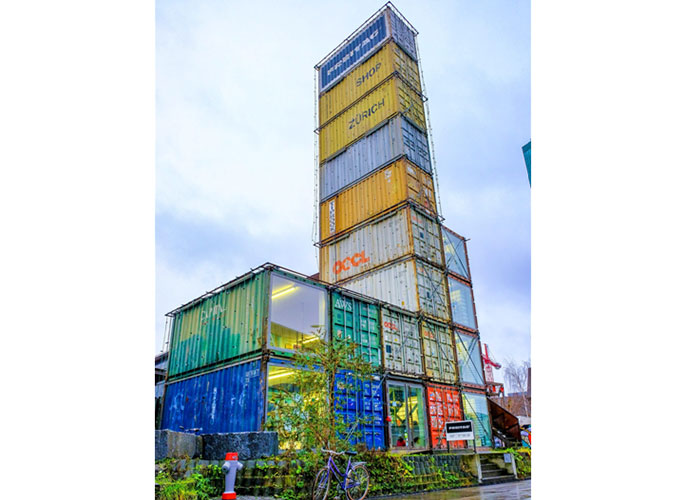 Freitag’s Container Shop