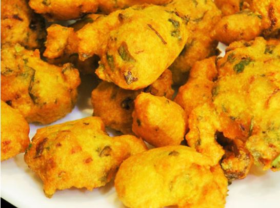 Where to head in Delhi for "Pakode" in this Monsoon?