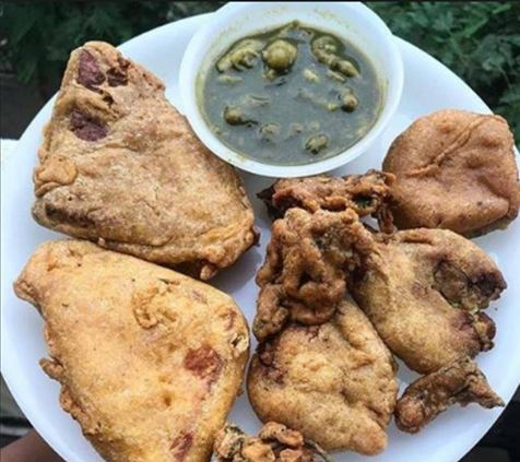 Where to head in Delhi for "Pakode" in this Monsoon?