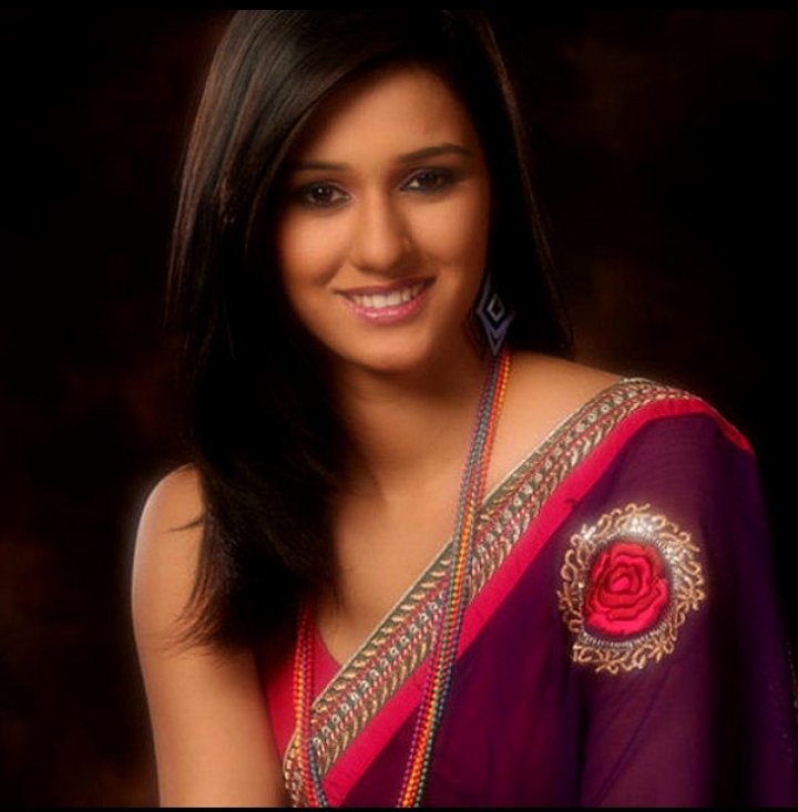 disha-pathani-old-pics
