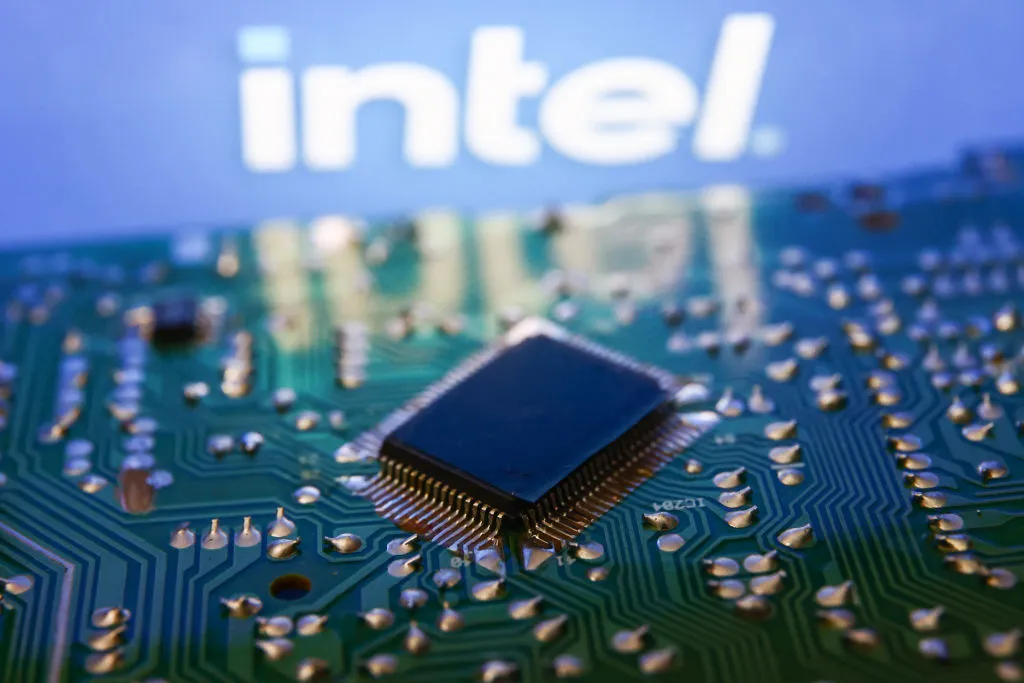 Intel Misses Q2 Targets and Rolls Out Cost-Cutting Plan
