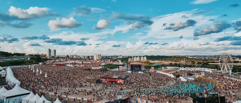 Lollapalooza 2024 Kicks Off in Grant Park, Chicago