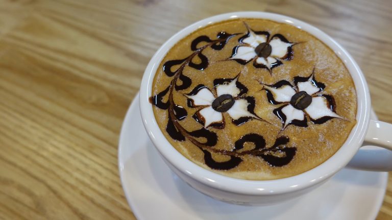 7 Coffee Art Styles That Are Too Pretty to Drink