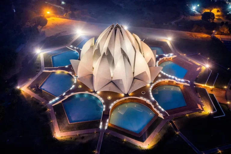10 Most Unusual Buildings That Are Surprisingly Real