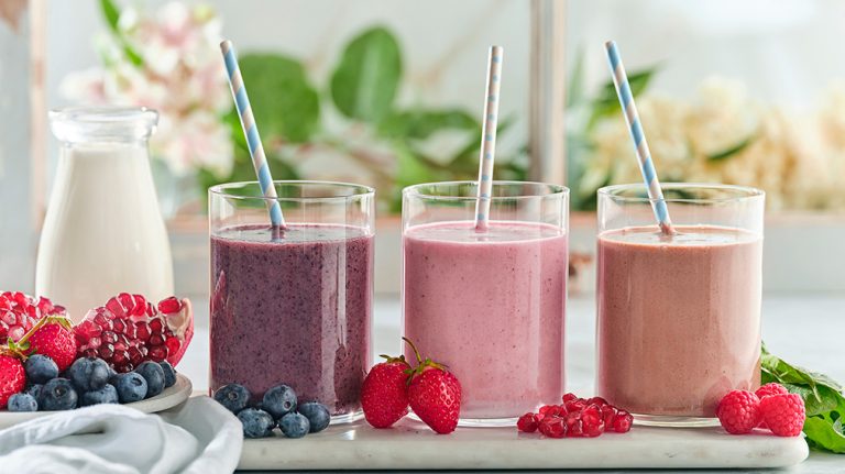 5 Delicious and Easy-to-Make Smoothie Recipes