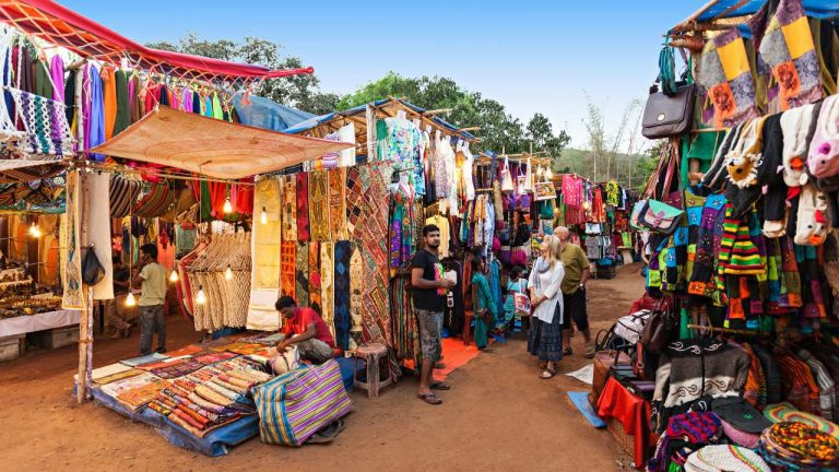 7 Must-Visit Delhi Markets for Shopping Lovers